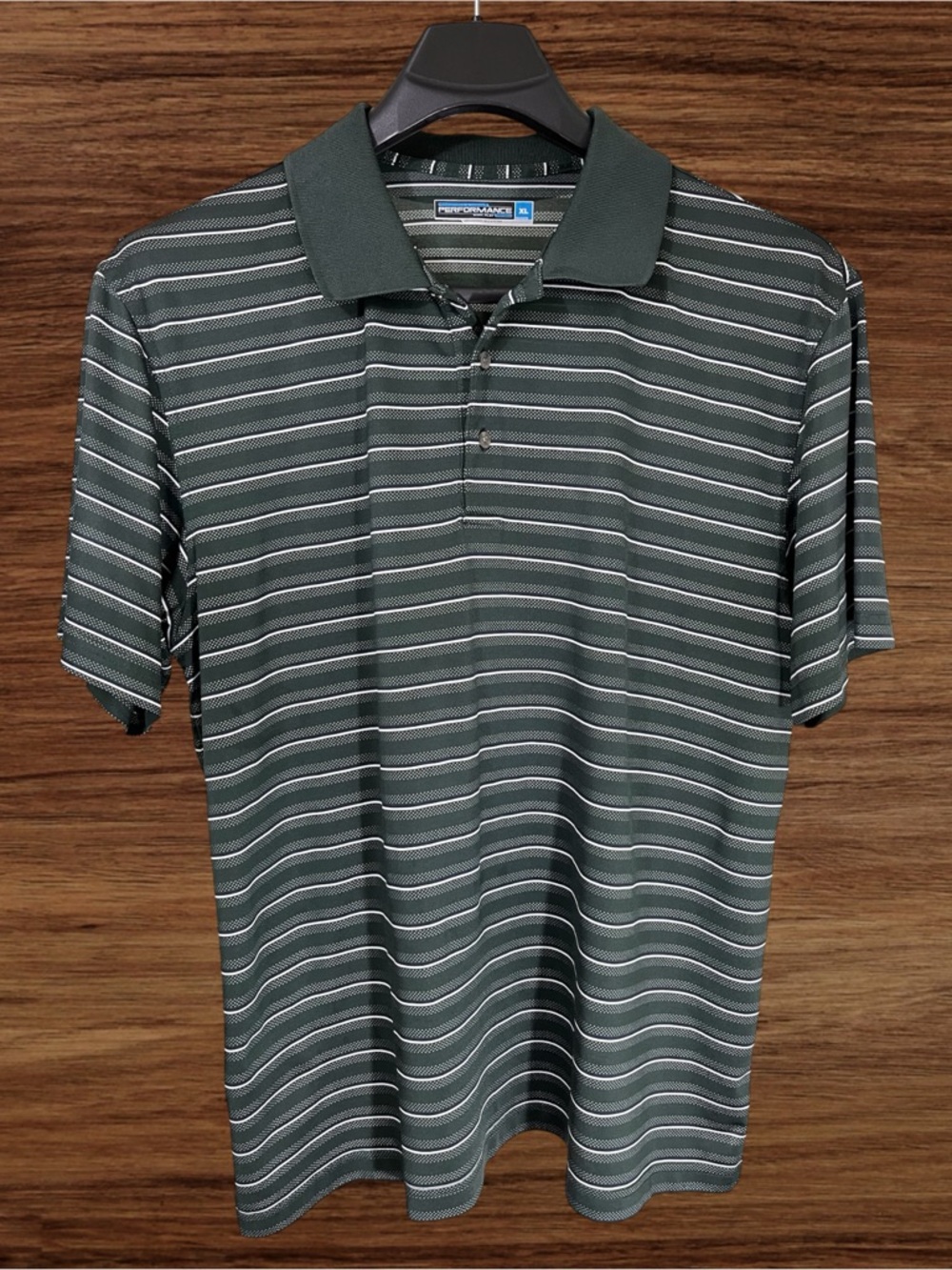 Roundtree & Yorke Men’s Green Performance Polo. Size XL (fits like Large)